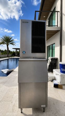Hoshizaki Commercial Ice Machine 515 pounds