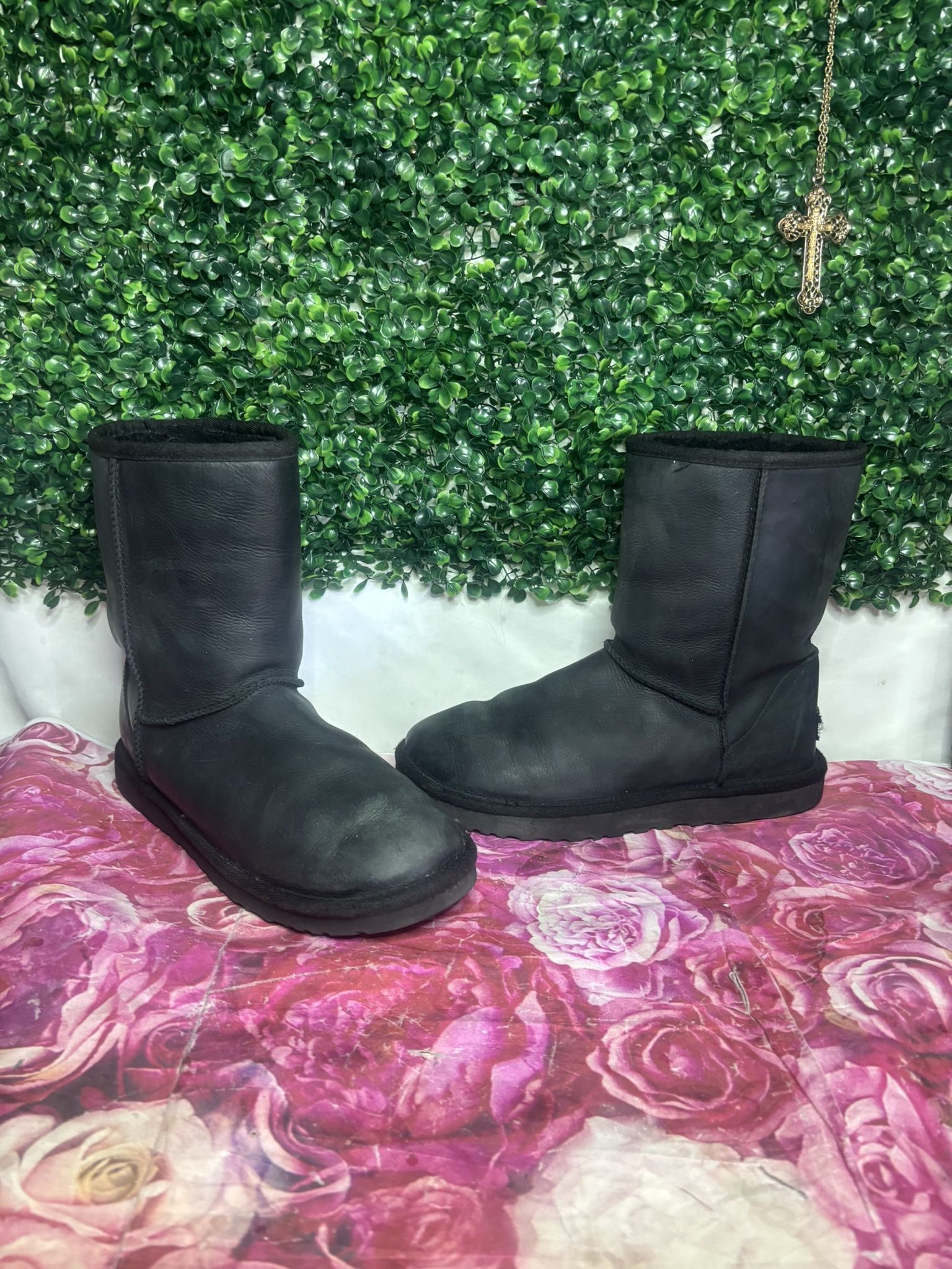 Women’s Size 9 Ugg Boots 