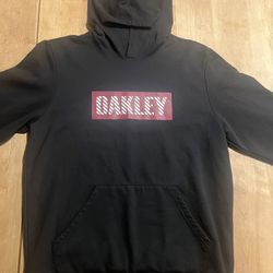 Oakley Hoodie Sweatshirts Men’s XL Excellent Condition!
