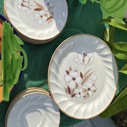 12 Plates Set of 4 settings $12