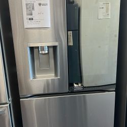 New LG 26cu.ft Counter-Depth Max French Door Refrigerator Mirrored Instaview 