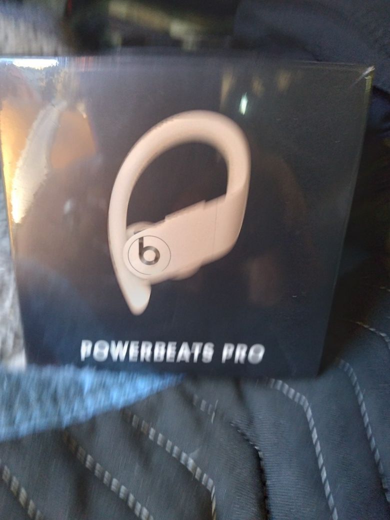 Beats Pro by Beats and Apple