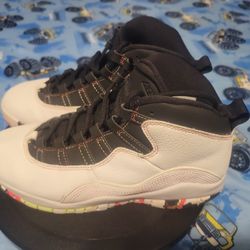  Air Jordan 10 Retro SE "Ember Glow". 