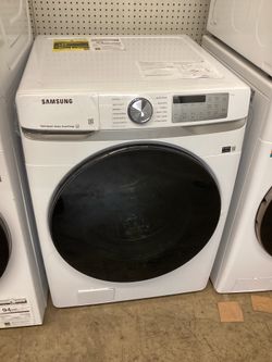 Samsung 4.5 cu.ft. Front Load Washer with Super Speed Wash and Steam Wash New Scratch and Dent