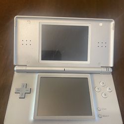 Nintendo DS Lite With 12 Games 