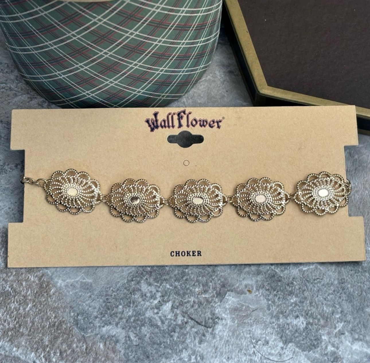 Elegant Gold Tone Choker
