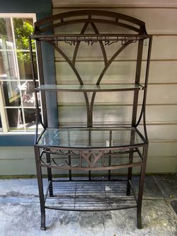 Metal Bakers Rack / Bar Stand with Glass