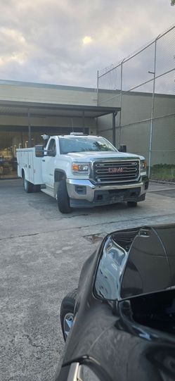 2016 GMC Woek  truck