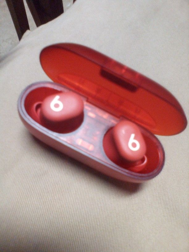 $70 OBO BRAND NEW BEATS SOLO