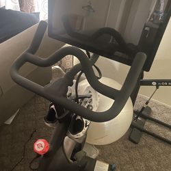 Peleton Bike Workout Cycle 