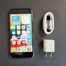 iPhone 8 - UNLOCKED - Like New 