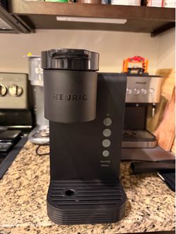 Keurig Single-Serve Coffee Maker – Like New