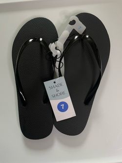 Women’s Size 7 Black Flip Flop Sandals