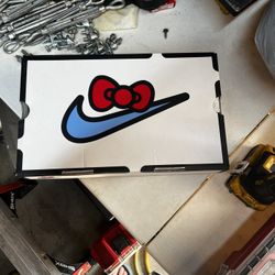 Hello Kitty x Nike Presto