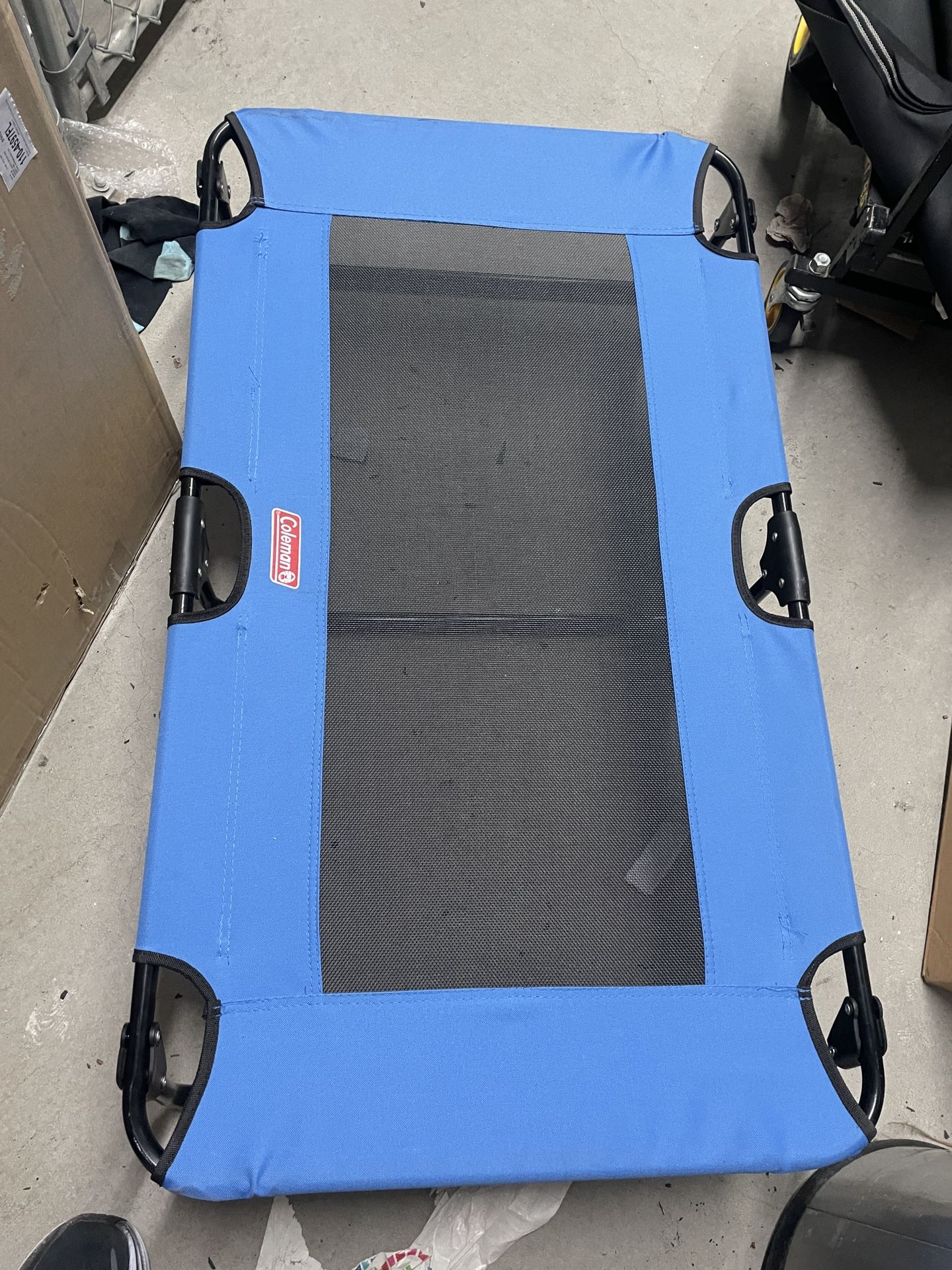 Large dog bed - Coleman