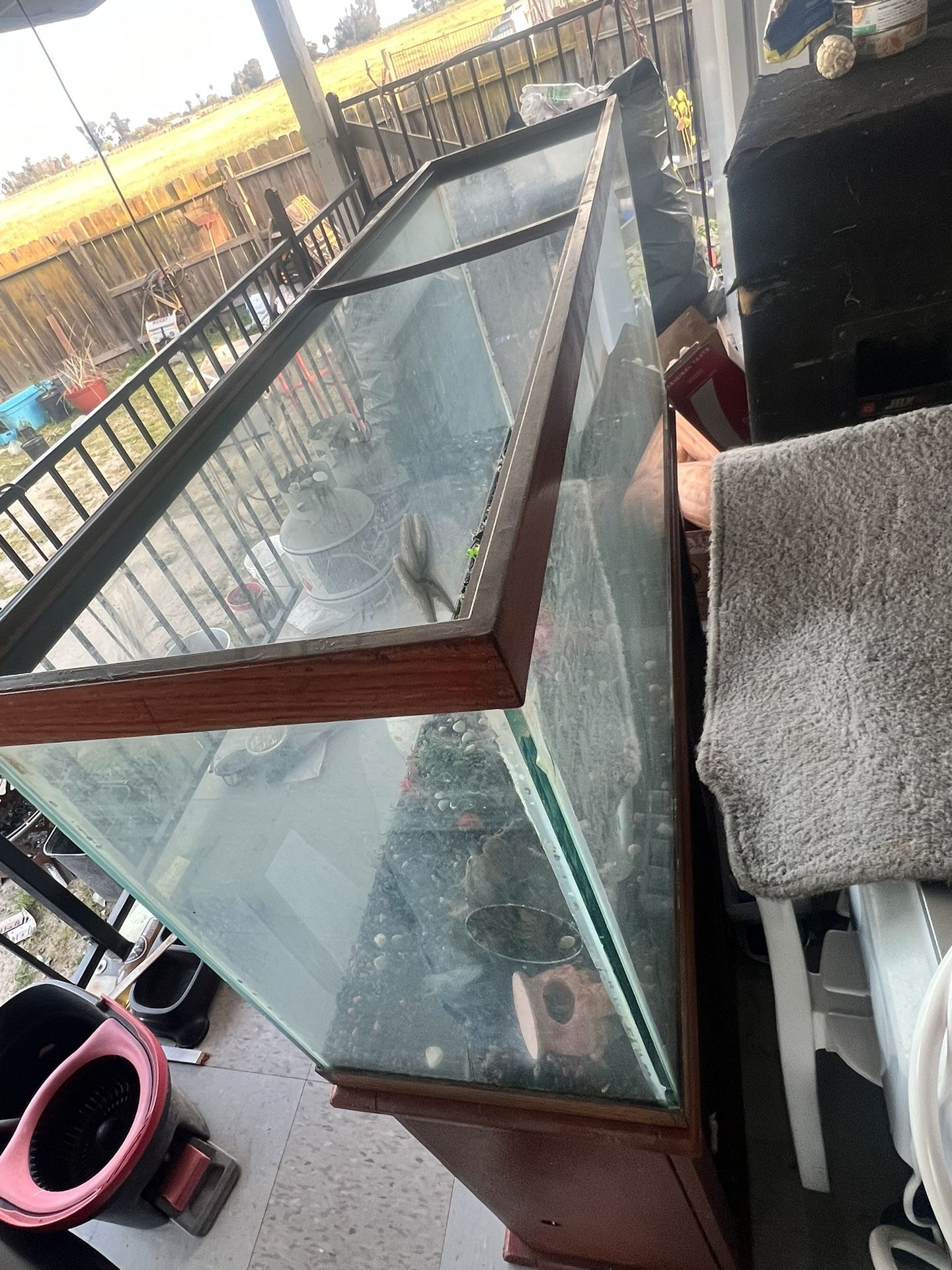 55-75 Fish Tank