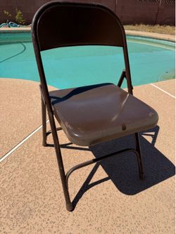 12 Brown Metal Folding Chairs