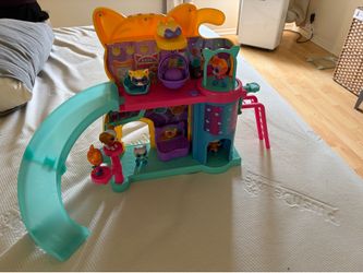 Super kitties Dollhouse Playset with Figures
