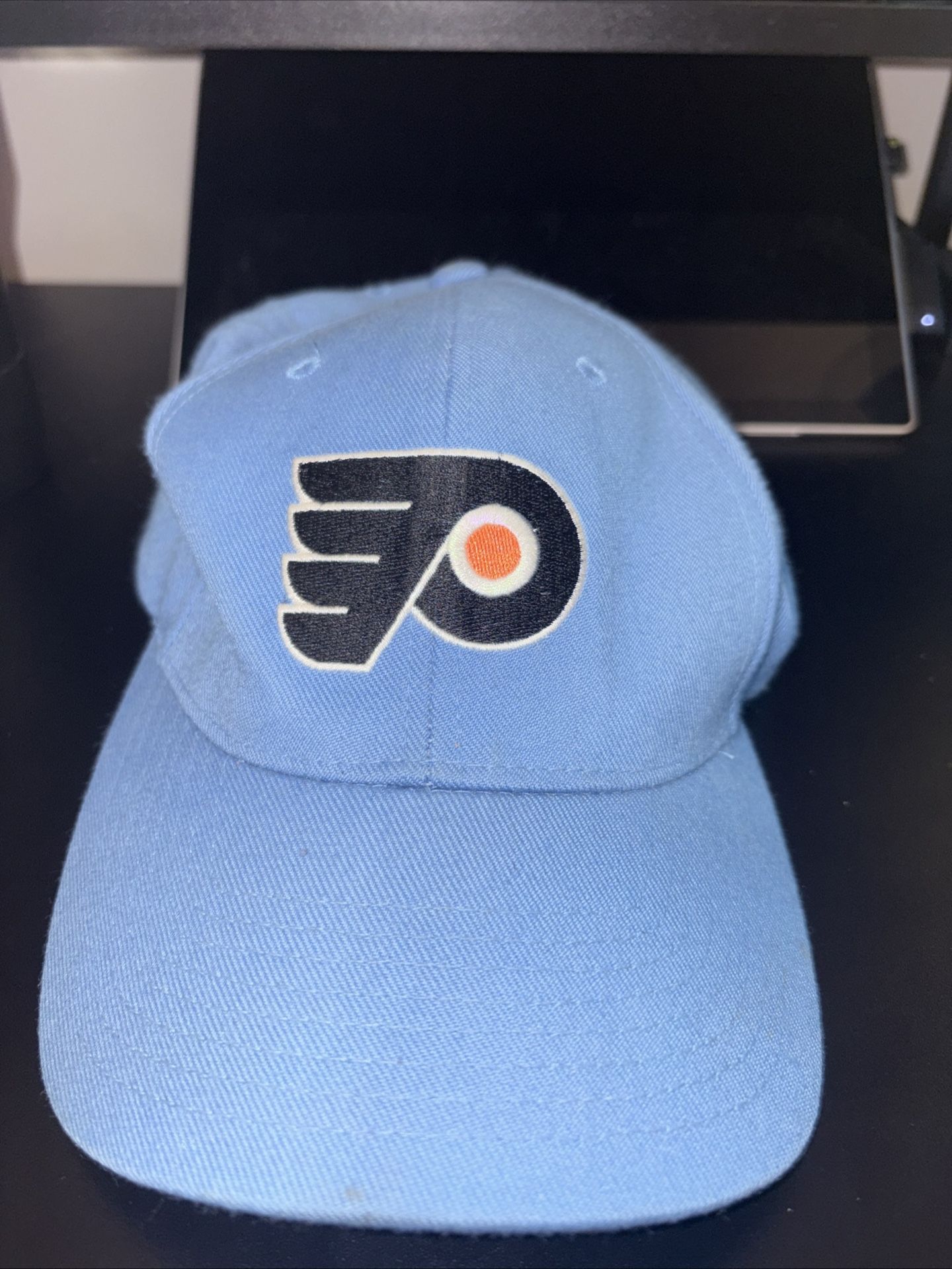 RARE!! Baby Blue Philadelphia Flyers Starter Hat
