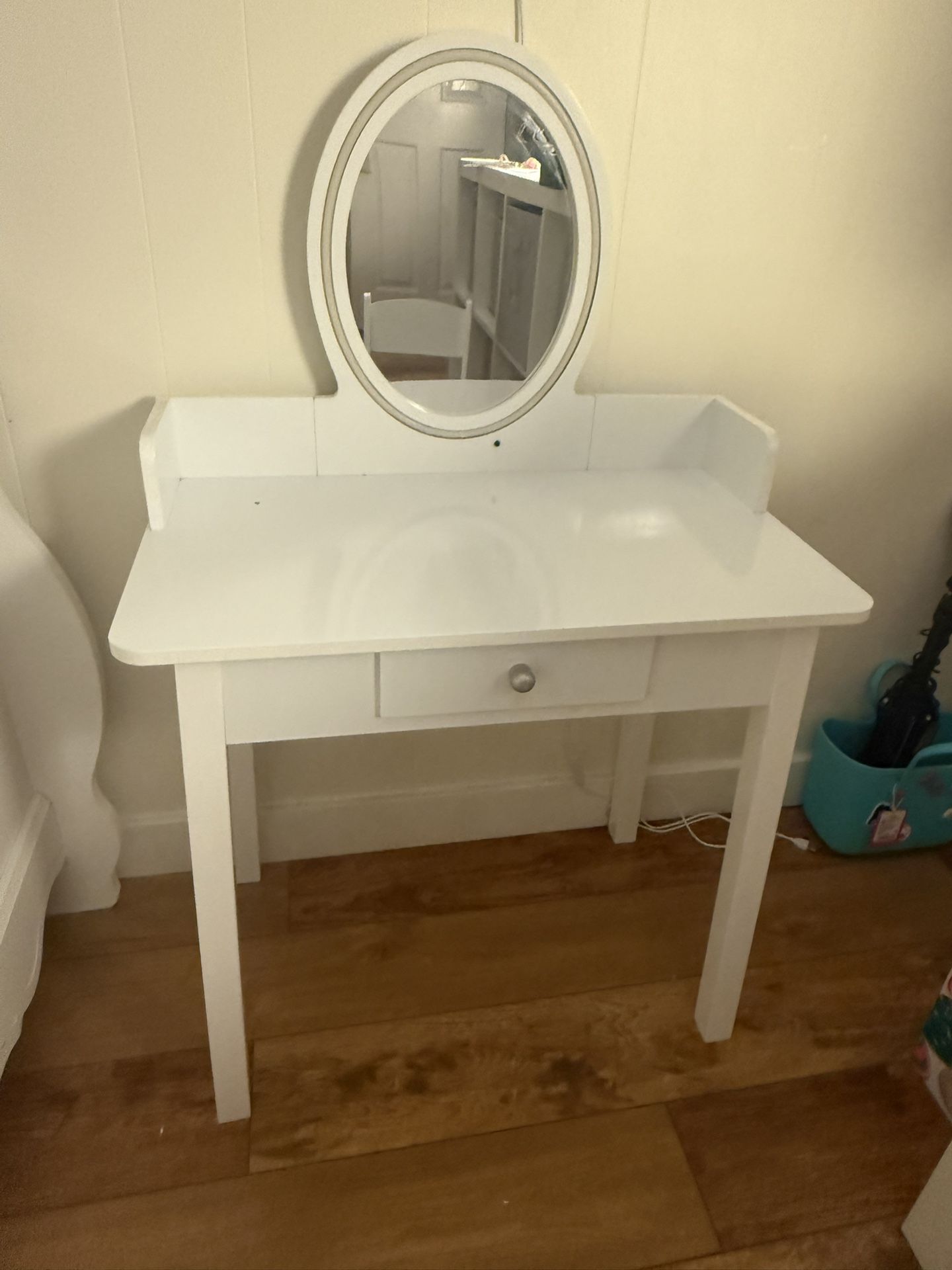 Children’s Vanity