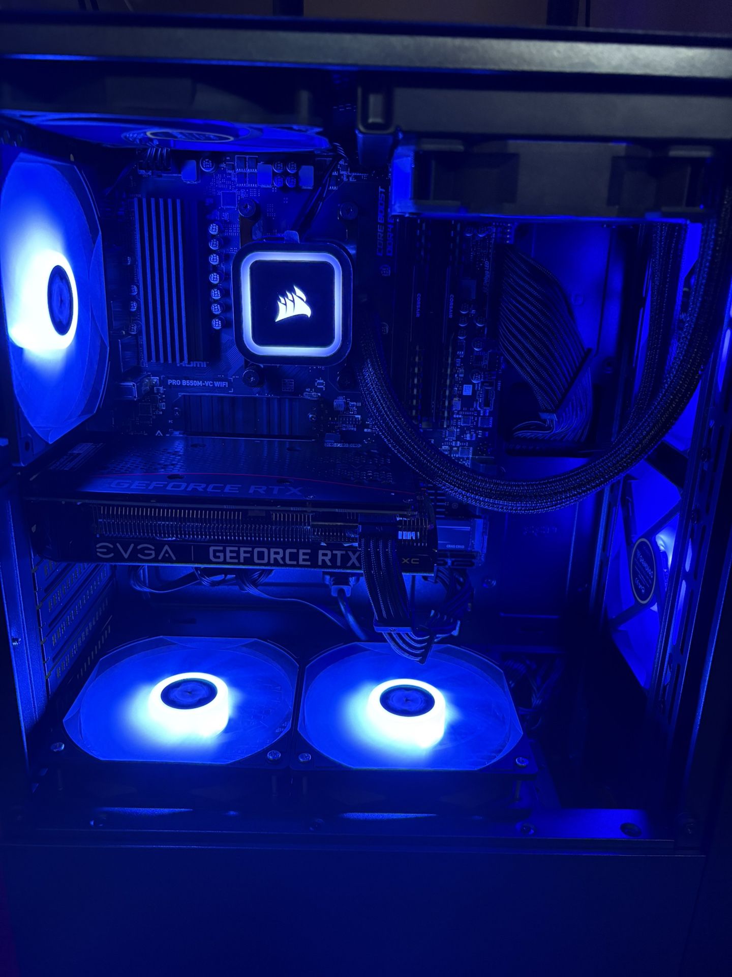 Gaming Pc With Keyboard And Mouse