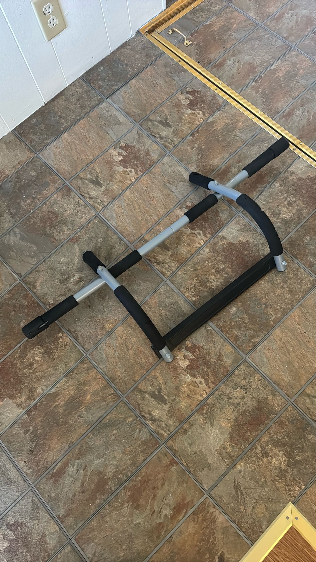 Doorway Pull-up Bar