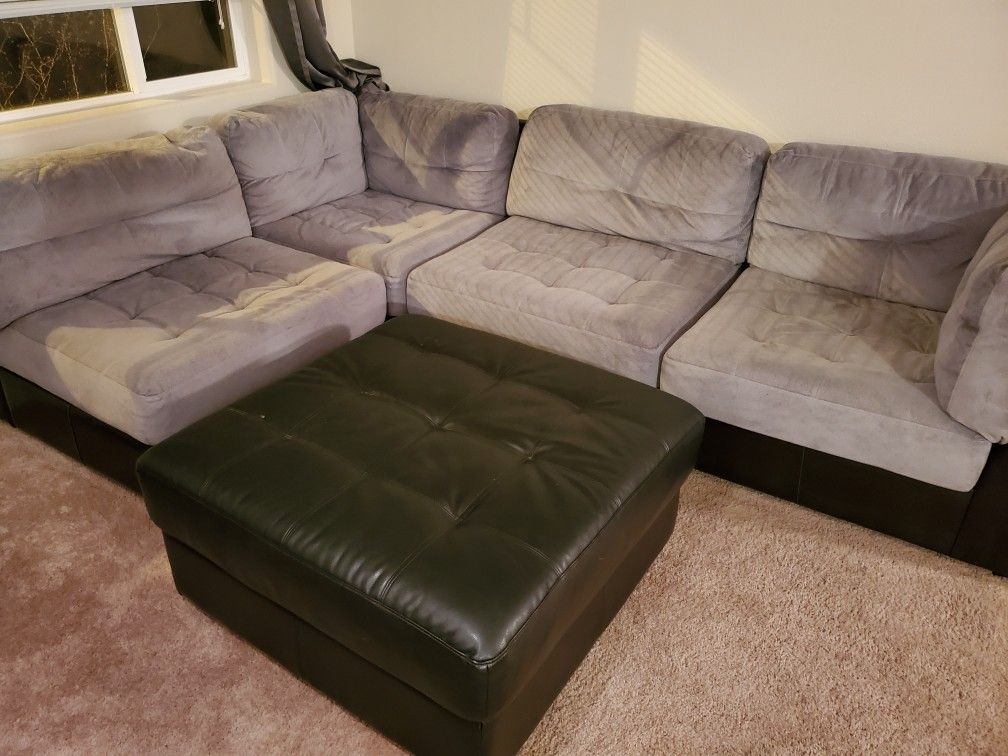 Couch W/Ottoman