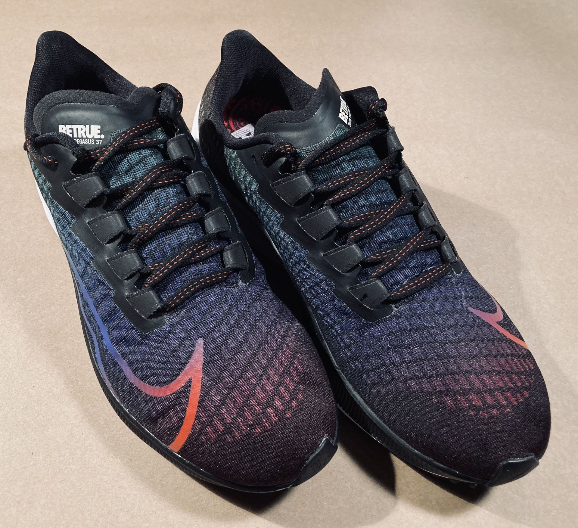 Nike Pegasus 37 “Be True” (used)