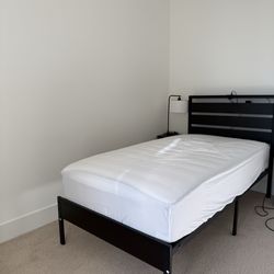 Twin Bed Set – Full Bedroom Setup – Excellent Condition