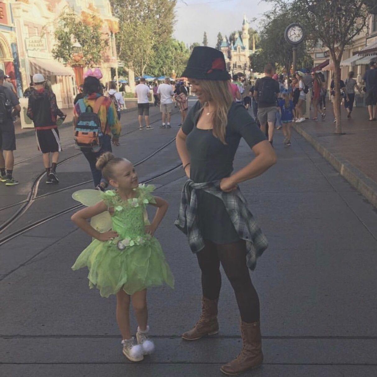 DISNEYBOUND { Mommy and Me } Peter Pan & Tinkerbell
