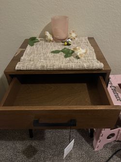 Corinna Accent Table