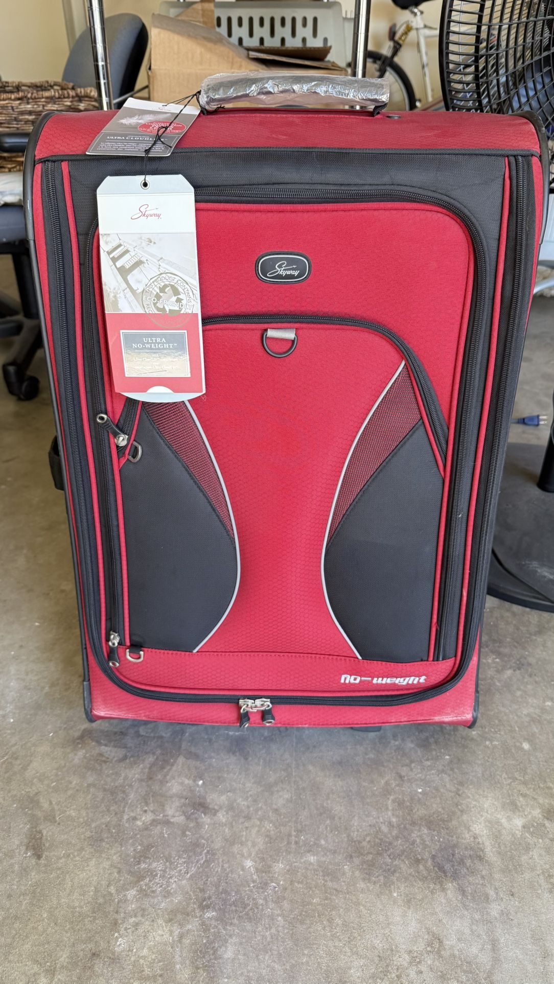 Skyway Full Size Suitcase