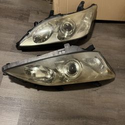 🔥 OEM Lexus ES350 Headlights (2009) – Excellent Condition – $120 🔥