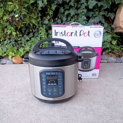 instant Pot DUO SV 9-IN-1 Multi-use pressure cooker 6 Qts. New in Box.