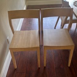 solid wood dining chairs 