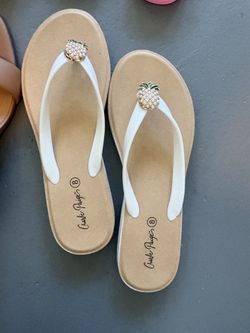 Woman’s Sandals 