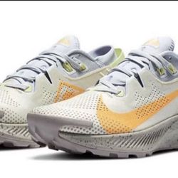 Nike Pegasus Trail 2 Pure Platinum Fossil Laser Orange Women's CK4309-001 