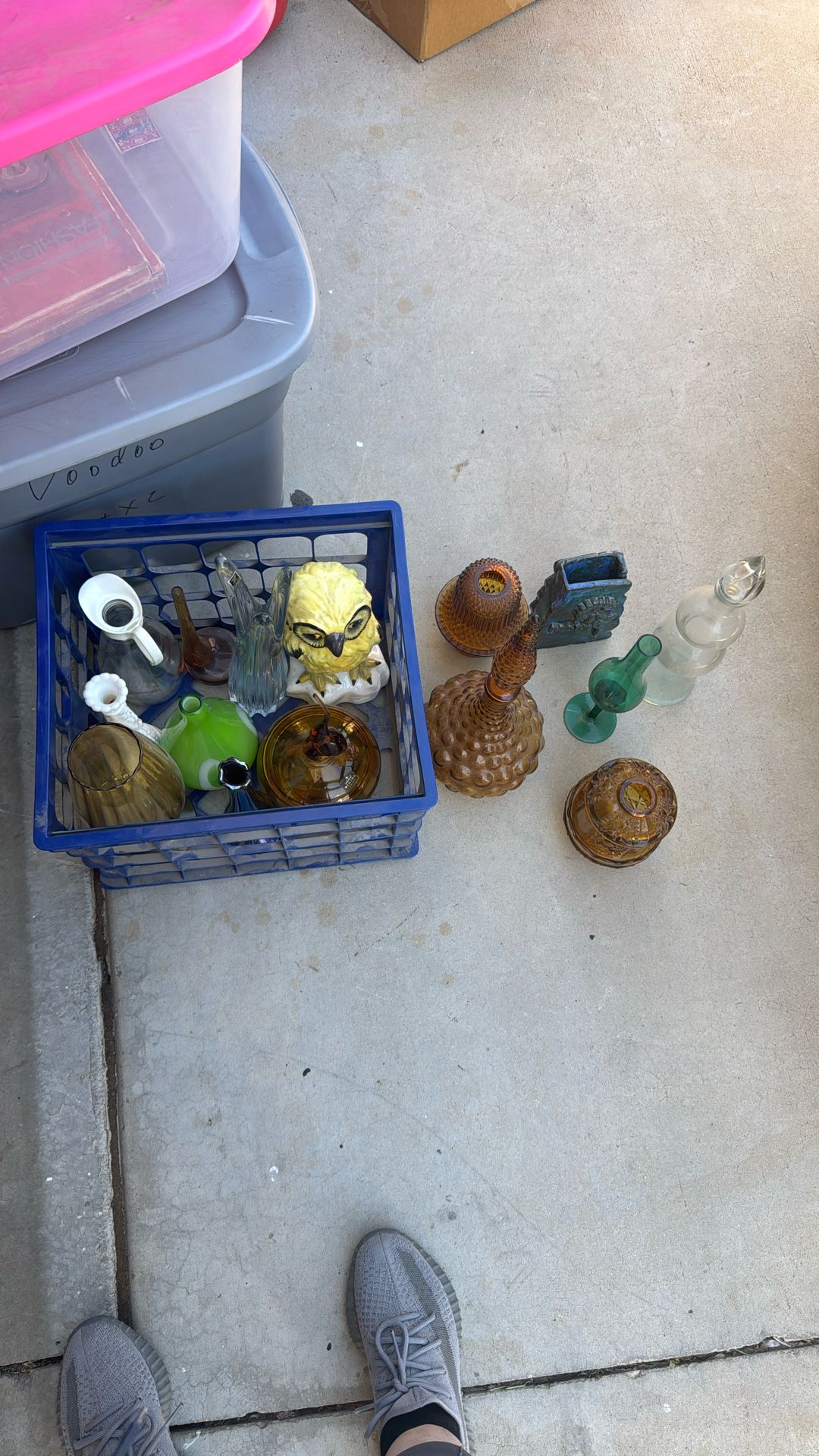 Glass Resale Lot Of Collectibles All For 50$ Bear Valley Amethyst Victorville 1st Come Takes It No Holds
