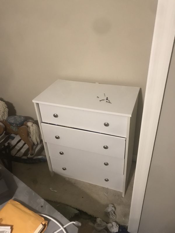 Nice Little White Dresser Drawers Smoke Free Home For Sale In