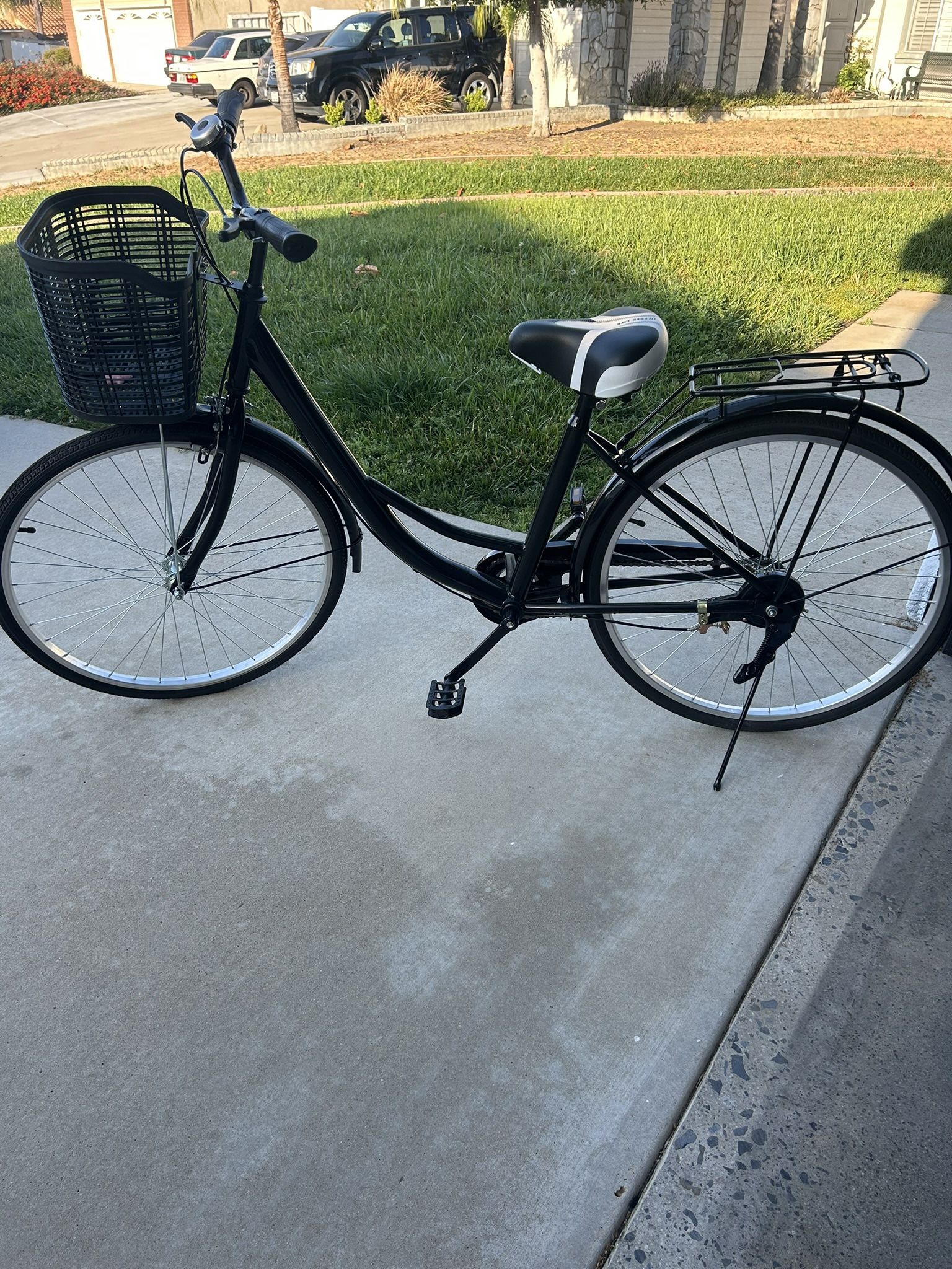 Queroig Adults 26" Cruiser Bikes with Basket