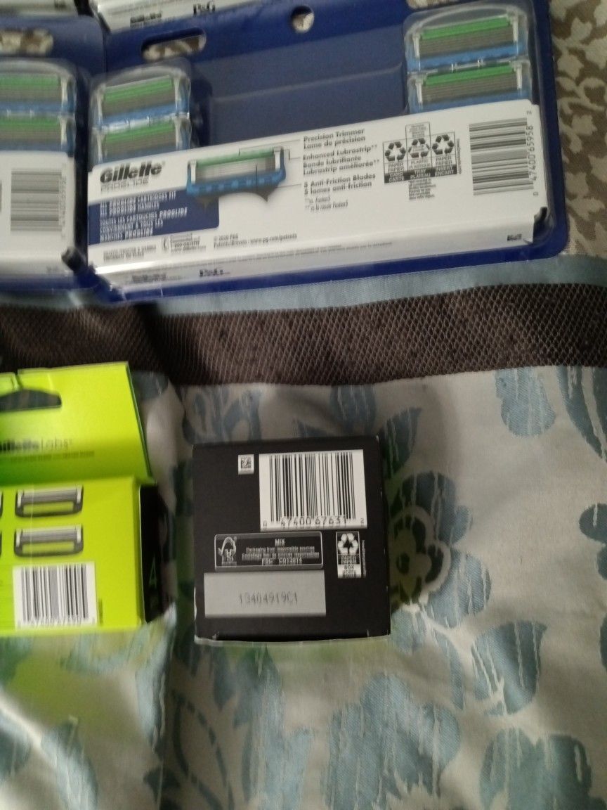 GILLETTE FUSION 5 GILLETTE FUSION PROGLIDE GILLETTE LAB SERIES BUNDLE TOTAL VALUE 225.00. 57 BLADES TOTAL.