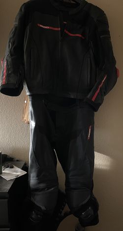 Sedici 2 piece Suit XL/2XL