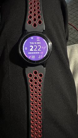 Garmin Vivoactive 4 With Box And Extra Band Good Condition