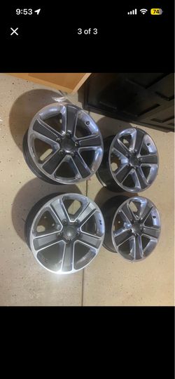 Jeep Wrangler 18in rims
