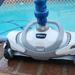 Polaris Maxx Suction Side Pool Vacuum Cleaner w HALO w 2 extra hose sections