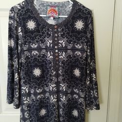 Johnny Was Runa Button Front Henley Tee  Size small 