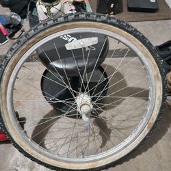 28 Inch Tire And Rim