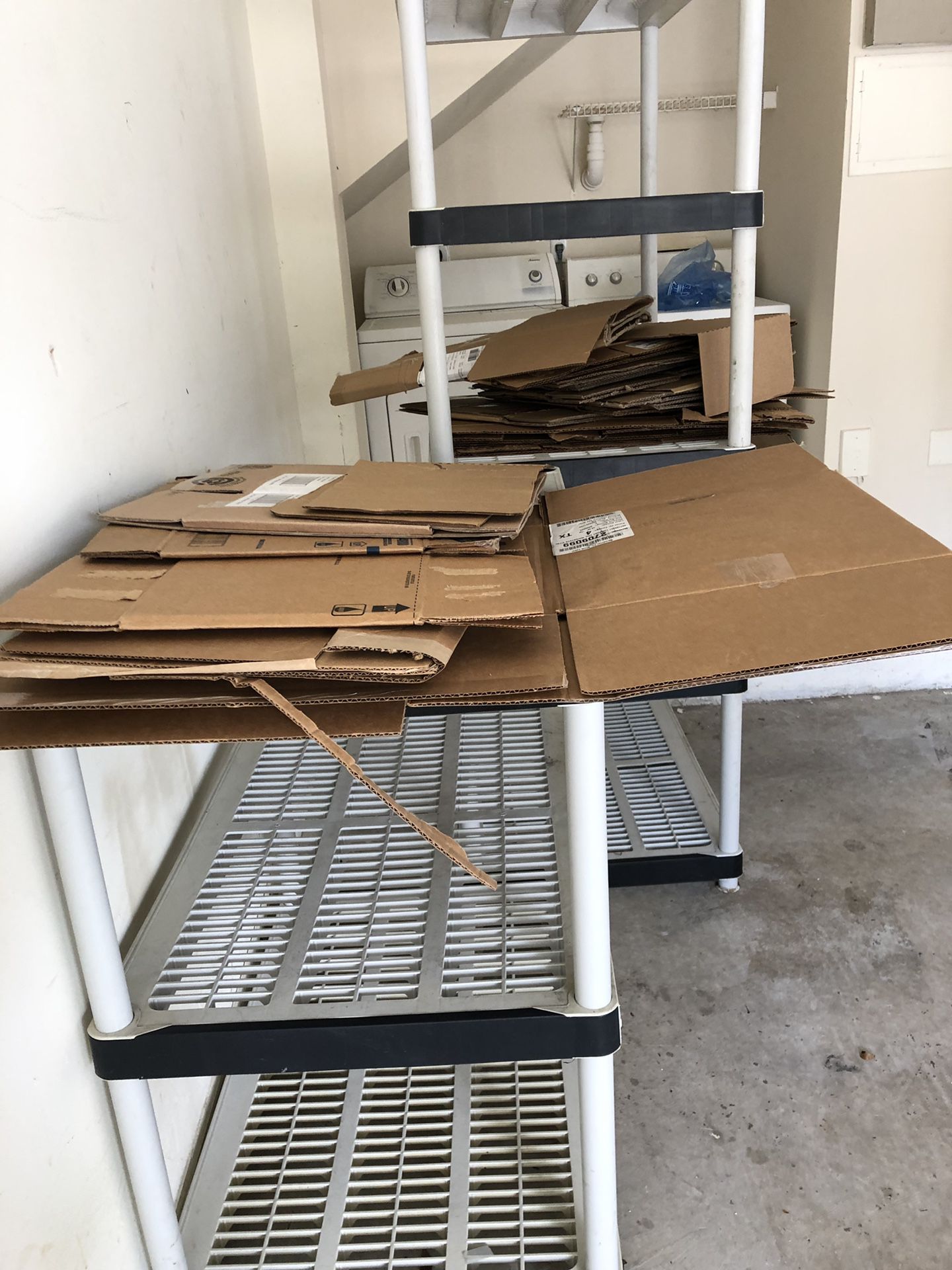 Free moving boxes!