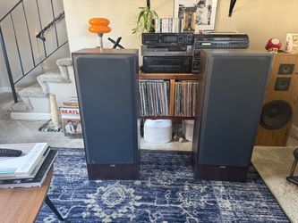 JVC Stereo Speakers