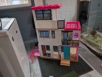 Barbie dream house